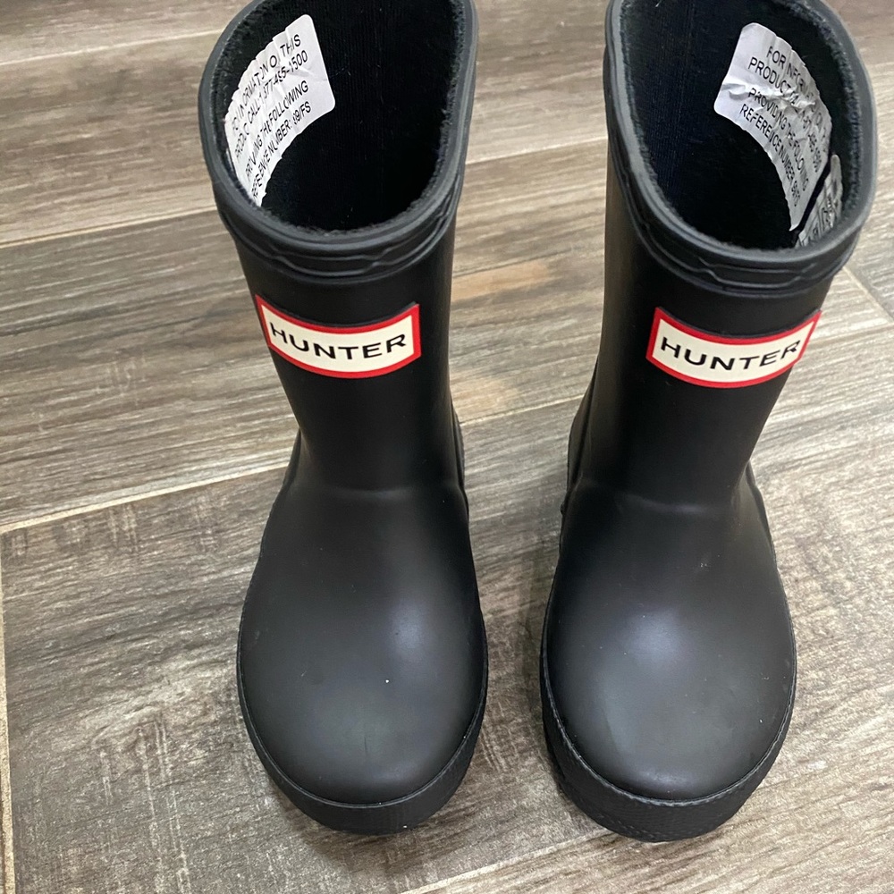 BNWOT Kids Hunter Boots